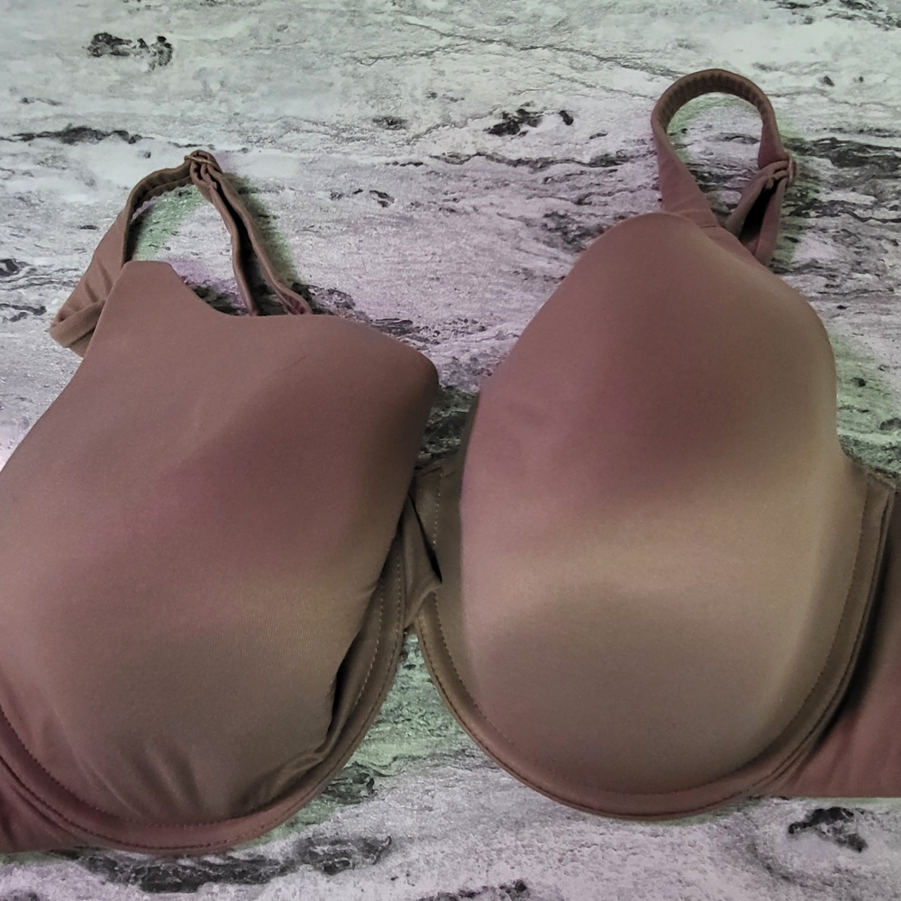 SKIMS Fits Every Body T-Shirt Bra Sienna